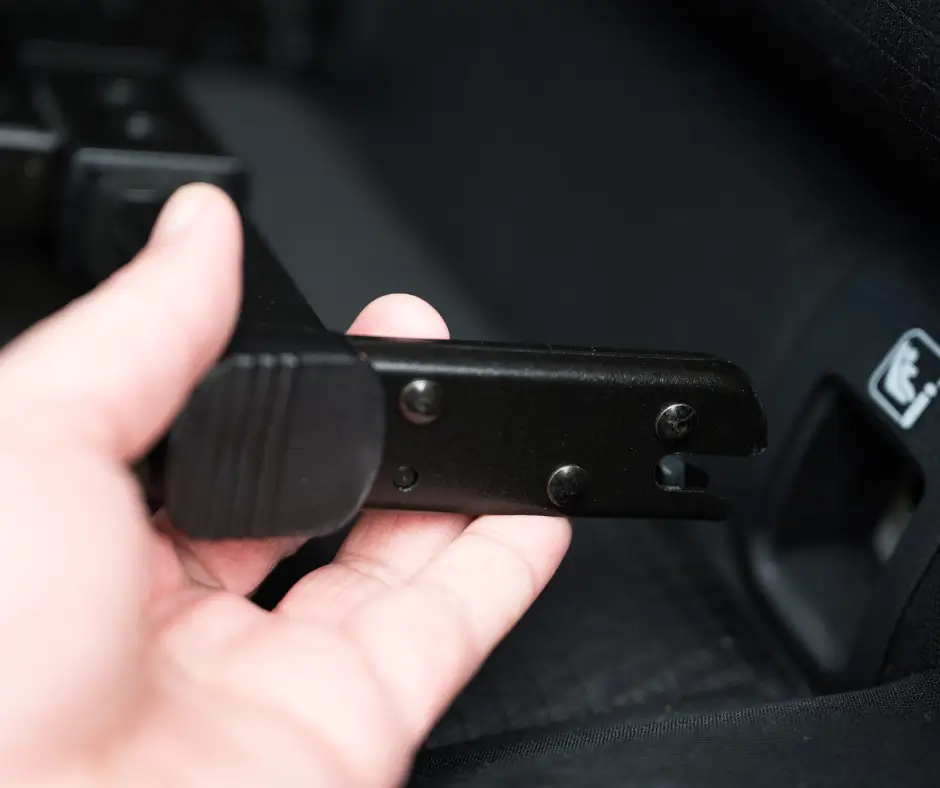 Installing a combination car seat using LATCH System.
