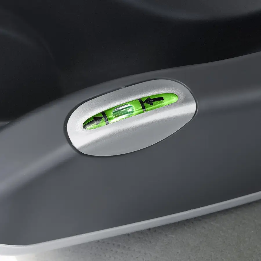 RideRight® bubble level indicators on the Chicco KeyFit Base help ensure the correct recline angle